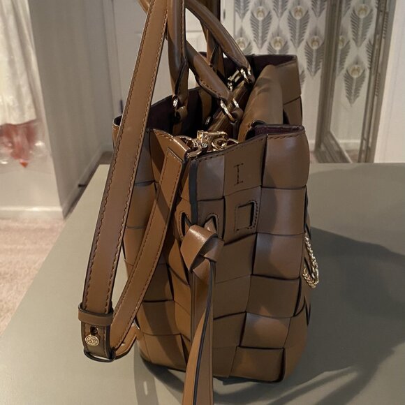 Michael Kors Medium Brown Handbag with Gold Hardware - Picture 9 of 11